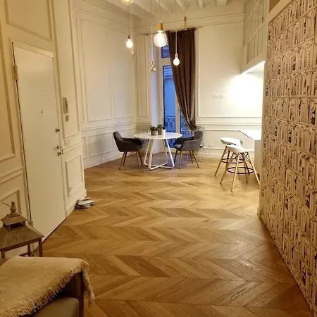 Loft Prestigioso Nel Centro Di Apartman